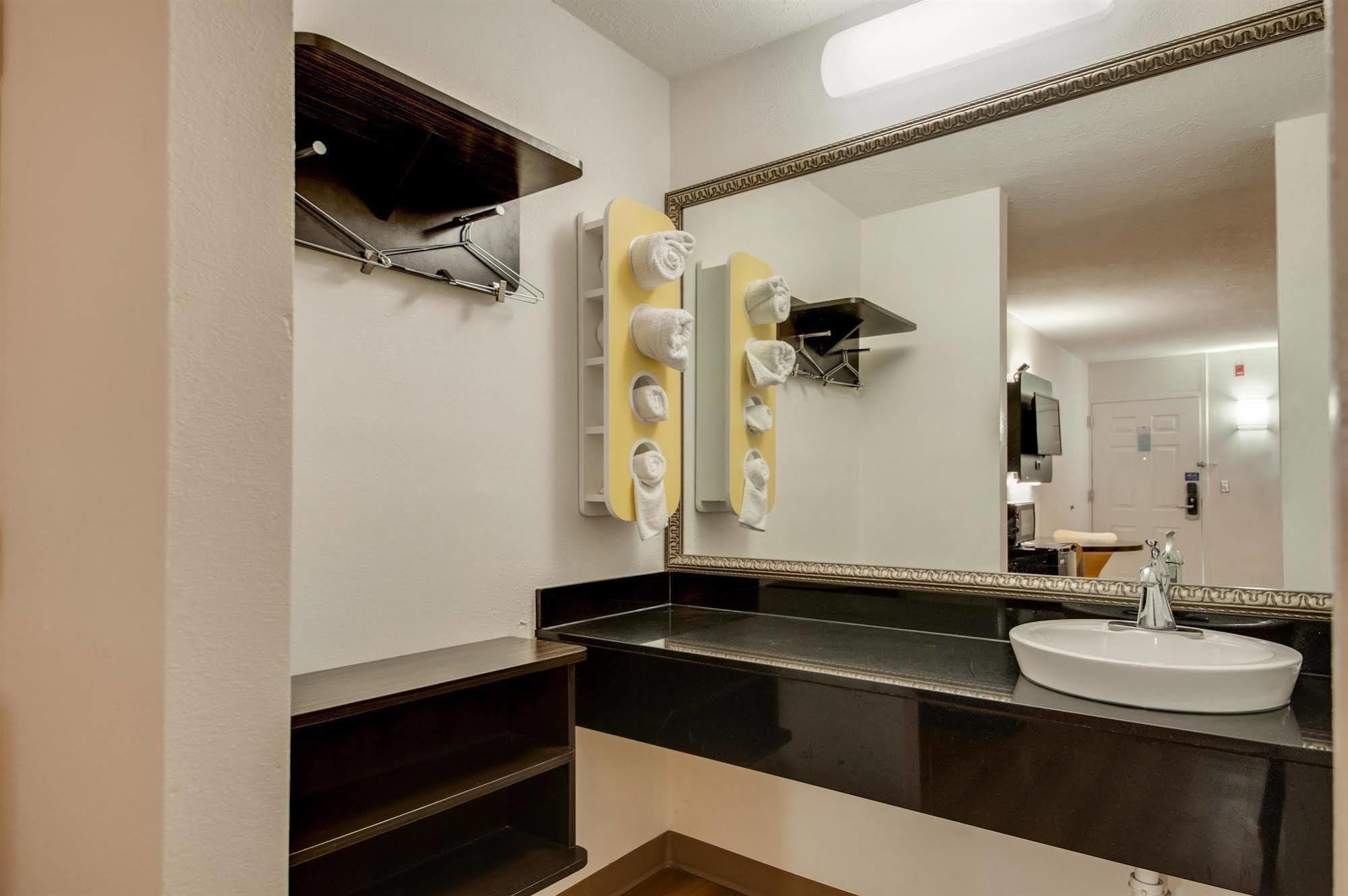 Motel 6-Jennings, La Luaran gambar
